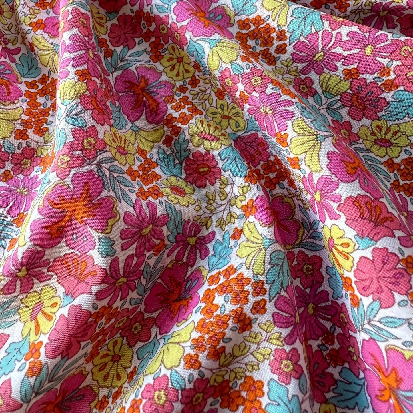 Flower Burst Cotton Lawn Fabric - Ex Designer - 85cm piece