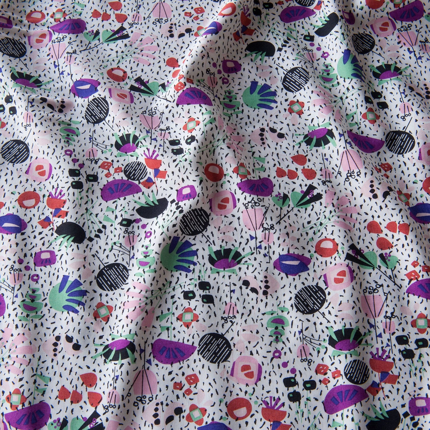 Imogen Viscose Fabric in White - 1.25m