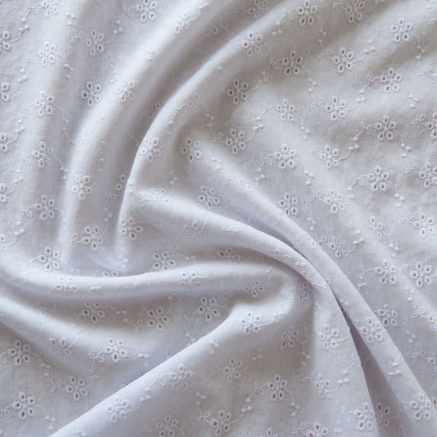 Jenny Embroidery Anglaise
