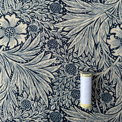 Flowery Viscose Fabric in Navy