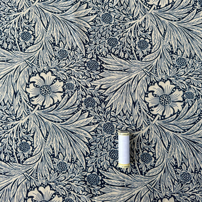 Flowery Viscose Fabric in Navy