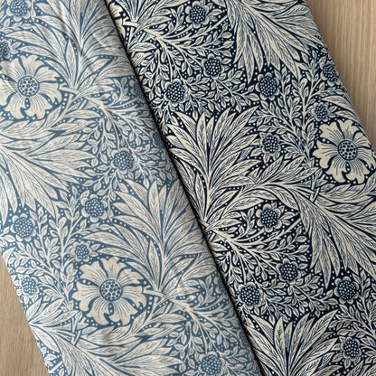 Flowery Viscose Fabric in Navy