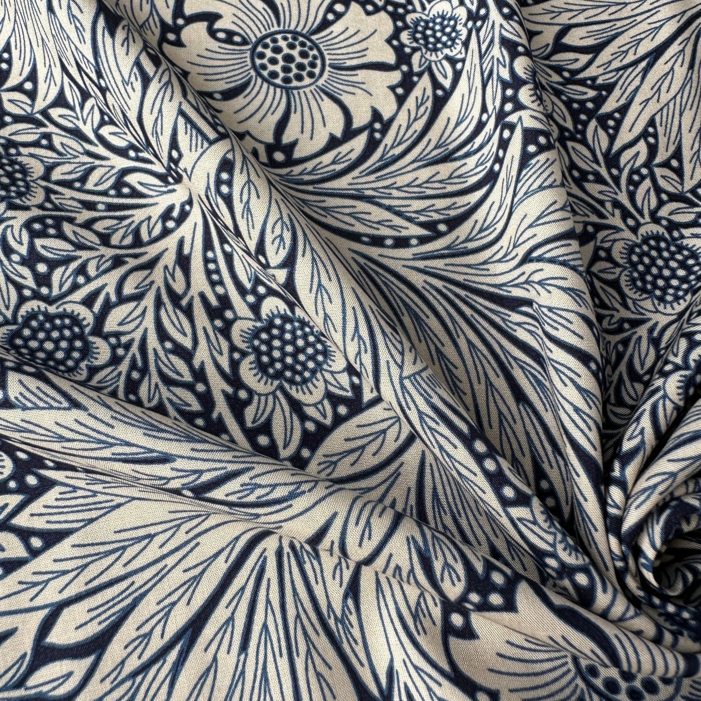 Flowery Viscose Fabric in Navy