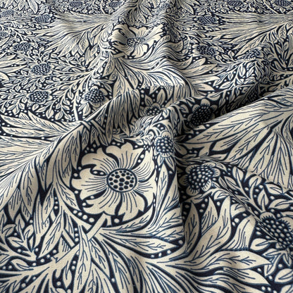 Flowery Viscose Fabric in Navy