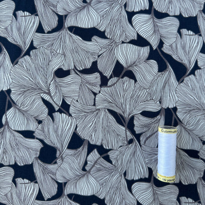 Ginkgo Leaves Viscose Fabric in Navy