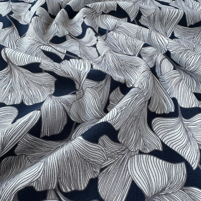 Ginkgo Leaves Viscose Fabric in Navy