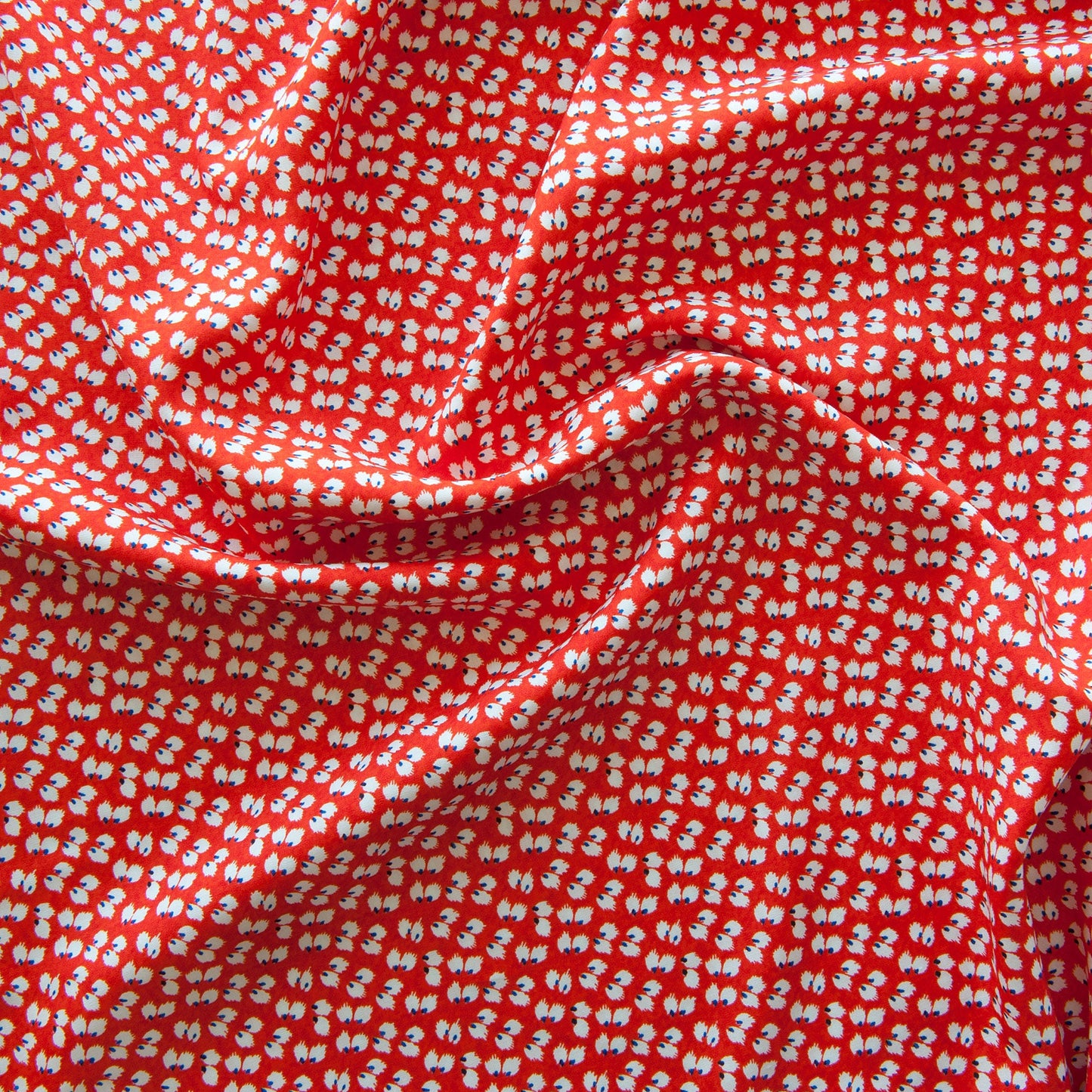 Petal Viscose Fabric in Poppy